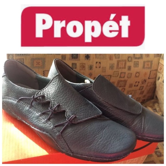 Propet Tawny 9.5 B (M) Navy Leather Walking Shoes - Picture 1 of 7